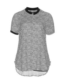 Exelle Patterned blouse with high low hem Black / White